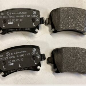 Škoda Citigo 2012-Present Front Brake Discs/Pads Set