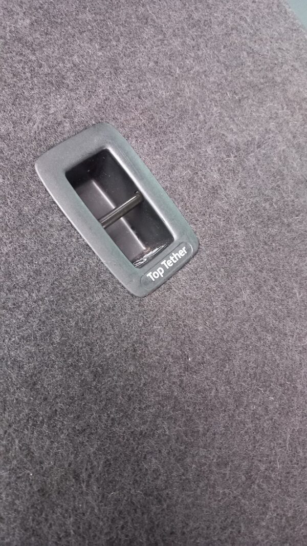 Škoda Karoq 2017-Present Hook for Isofix Top Tether