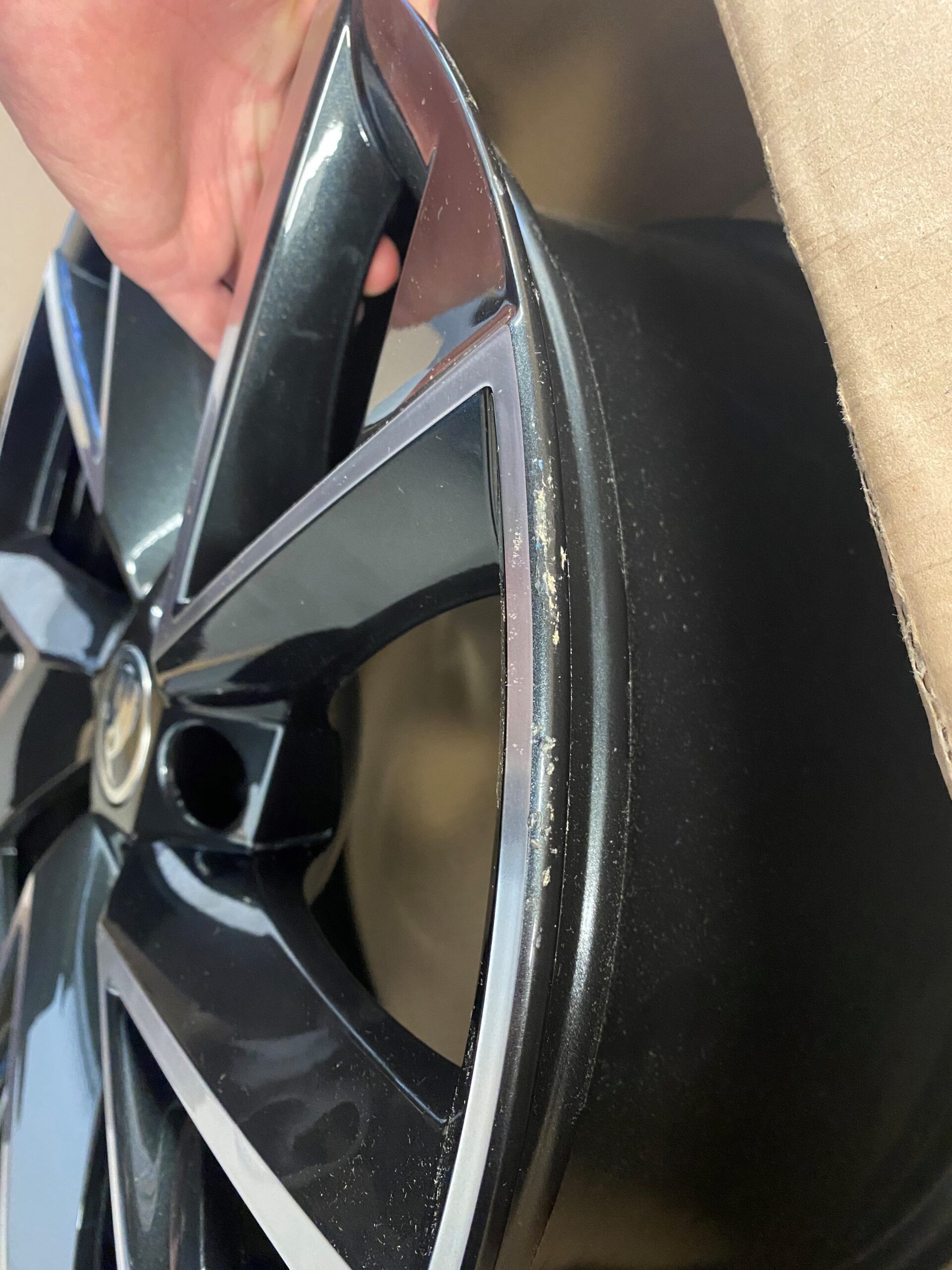 Škoda Superb 18 Inch Vela Black wheels Set Of 3 *PARTIAL DAMAGE – DISCOUNTED TO SELL – COLLECTION ONLY*